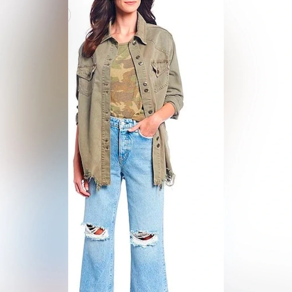 Free People Moonchild Green Distressed Denim Utility ShirtJacket Size L NEW